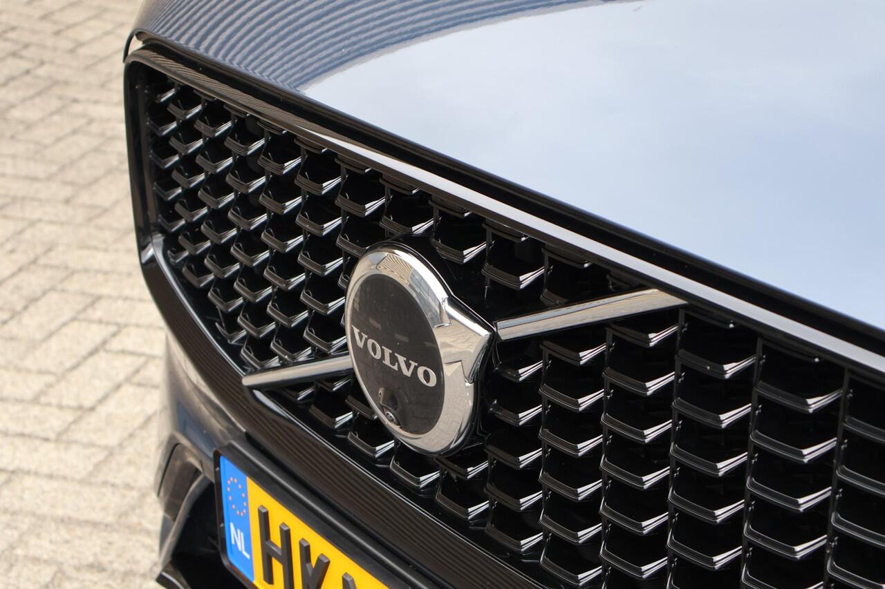 Volvo XC60 T6 Plug-in hybrid AWD Ultra Dark | Full option | Luchtvering | Bowers & Wilkins | Massage/ventilatie stoelen