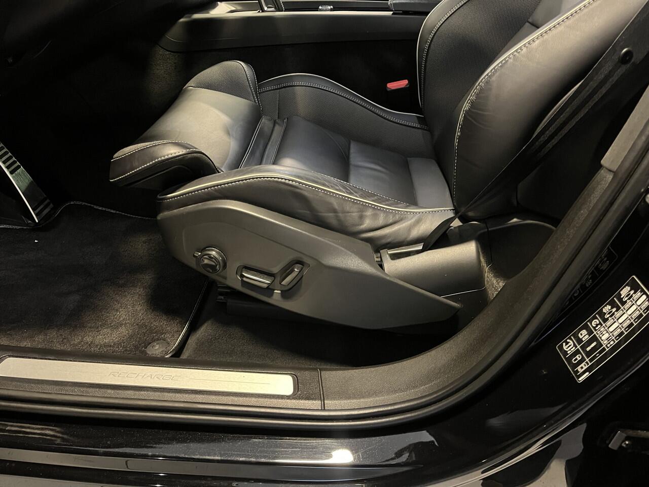 Volvo XC60 Recharge T6 AWD R-Design | Rijklaarprijs | Luchtvering | Bowers & Wilkins | Trekhaak |