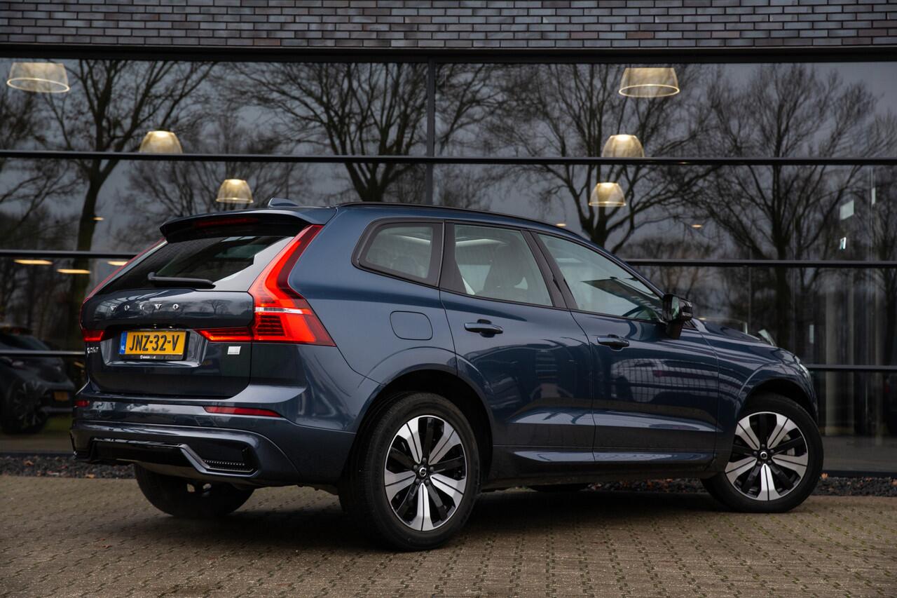 Volvo XC60 2.0 T6 Plug-in hybrid AWD Plus Dark , Panoramadak, Carplay,