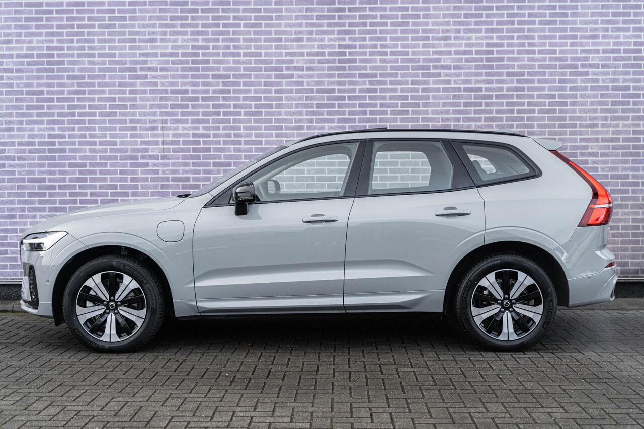 Volvo XC60 T6 Plug-in hybrid AWD Plus Dark | Trekhaak | 360 camera | Adaptive Cruise Control | Google Maps navigatie | Panoramadak | Verwarmbare achterbank/voorstoelen/stuurwiel | Elektrische stoelverstelling | Dodehoekdetectie |