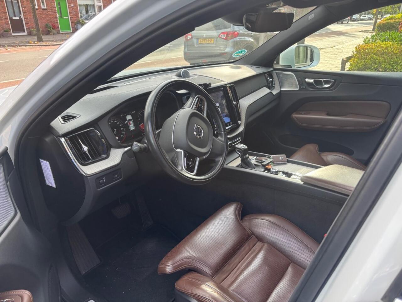 Volvo XC60 2.0 T5 AWD INSCR.