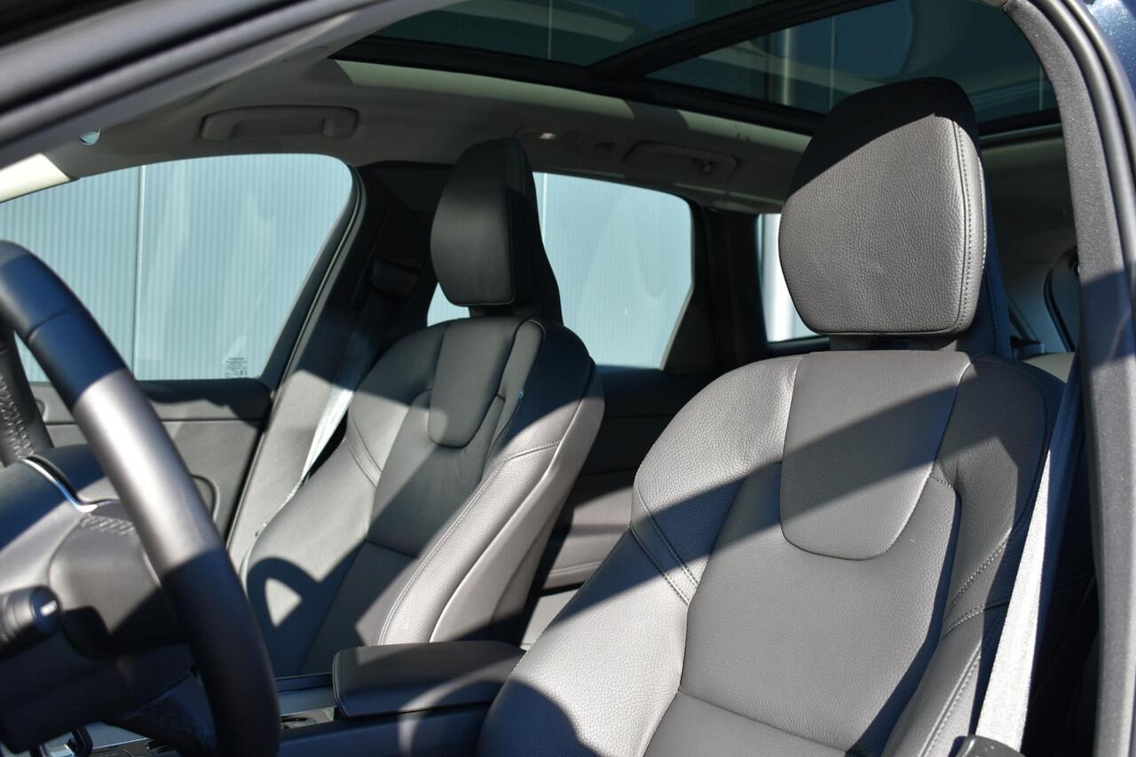 Volvo XC60 Recharge T6 AWD Ultimate Dark | 360° camera | Trekhaak |