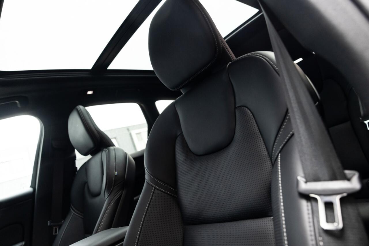 Volvo XC60 XC 60 T6 AWD Ultra Black | Massage | B&W | Pano | HuD |