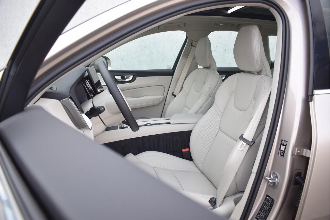 Volvo XC60 T6 AWD 350pk Ultra Bright / Luchtvering / Bowers en Wilkins audio / HUD / 360 camera / Stoelmassage /