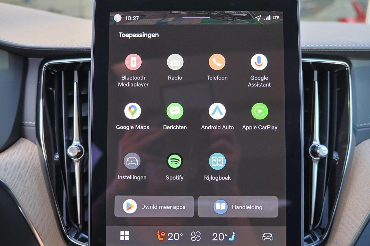 Volvo XC60 T8 Recharge AWD Ultra Dark - Panorama/schuifdak - IntelliSafe Assist & Surround - 360º Camera - Harman/Kardon audio - Adaptieve LED koplampen - Verwarmde voorstoelen, stuur & achterbank - Parkeersensoren voor & achter - Elektr. bedienb. voorstoelen met ge