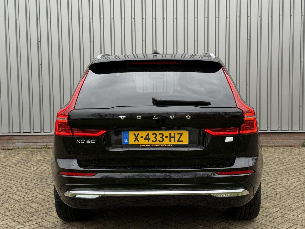 Volvo XC60 2.0 T8 Plug-in hybrid AWD Ultimate Bright | Schuif/kanteldak| Head-up Display| 360-camera| Gelaagd Glas | Trekhaak |