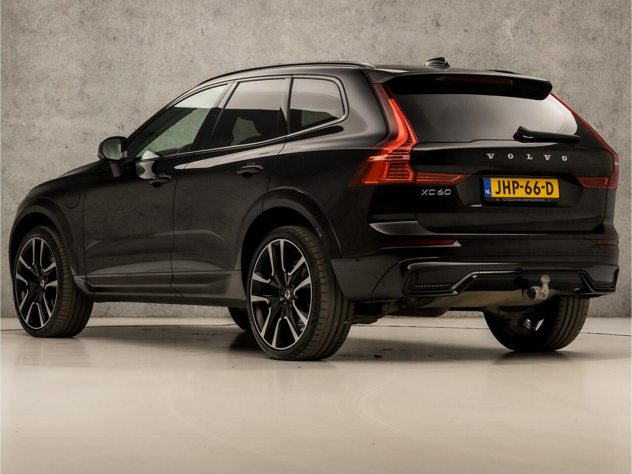 Volvo XC60 2.0 T8 Plug-in hybrid AWD Ultimate Dark 455Pk (LUCHTVERING, PANORAMADAK, BOWERS & WILKINS AUDIO, SURROUND CAMERA, STOELVERWARMING EN VENTILATIE, KEYLESS ENTRY, HEAD-UP DISPLAY, TREKHAAK ELEKTRISCH, NIEUWSTAAT)