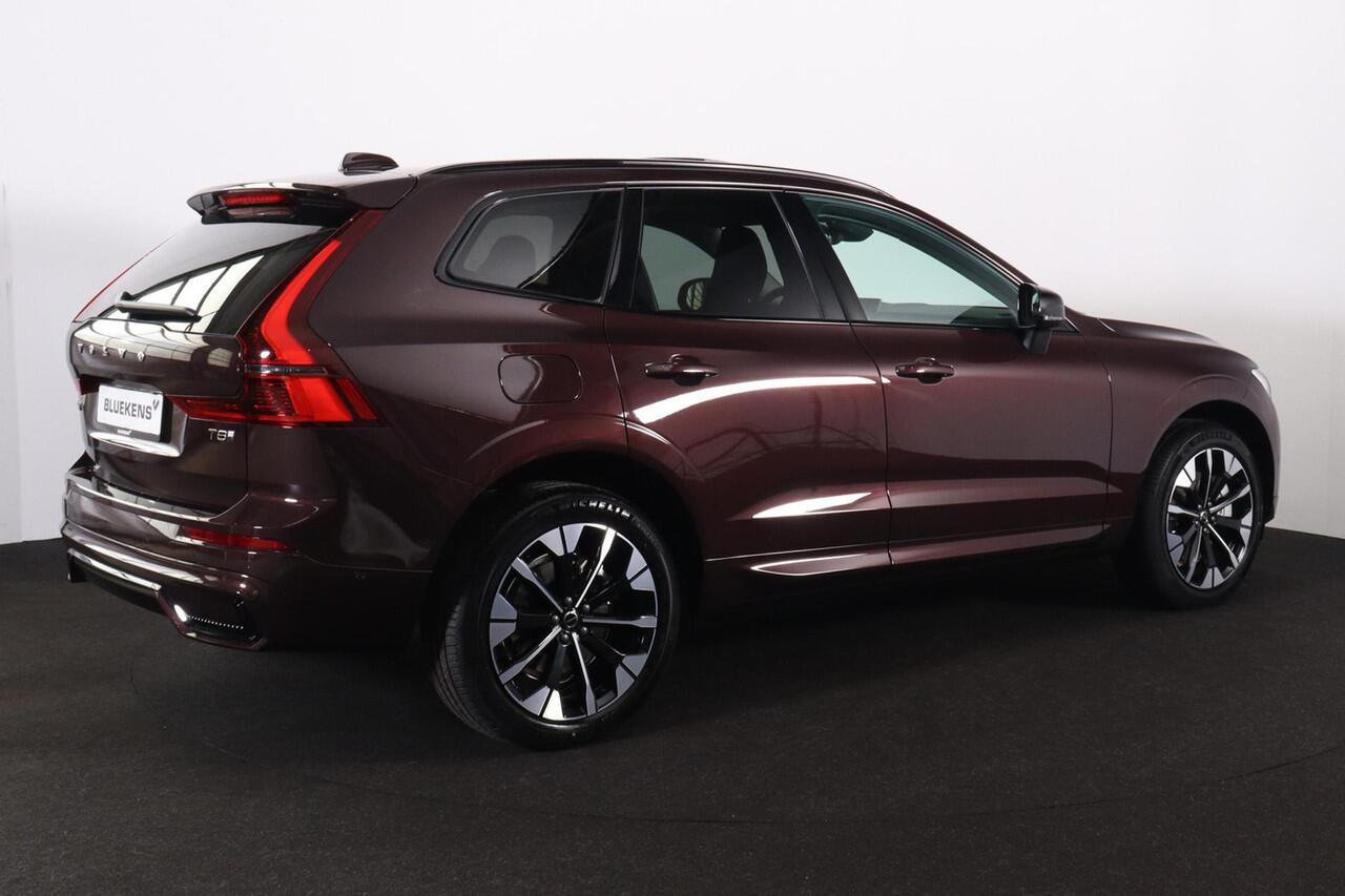 Volvo XC60 T8 Recharge AWD Ultra Dark - Panorama/schuifdak - IntelliSafe Assist & Surround - 360º Camera - Harman/Kardon audio - Adaptieve LED koplampen - Verwarmde voorstoelen, stuur & achterbank - Parkeersensoren voor & achter - Elektr. bedienb. voorstoelen met ge