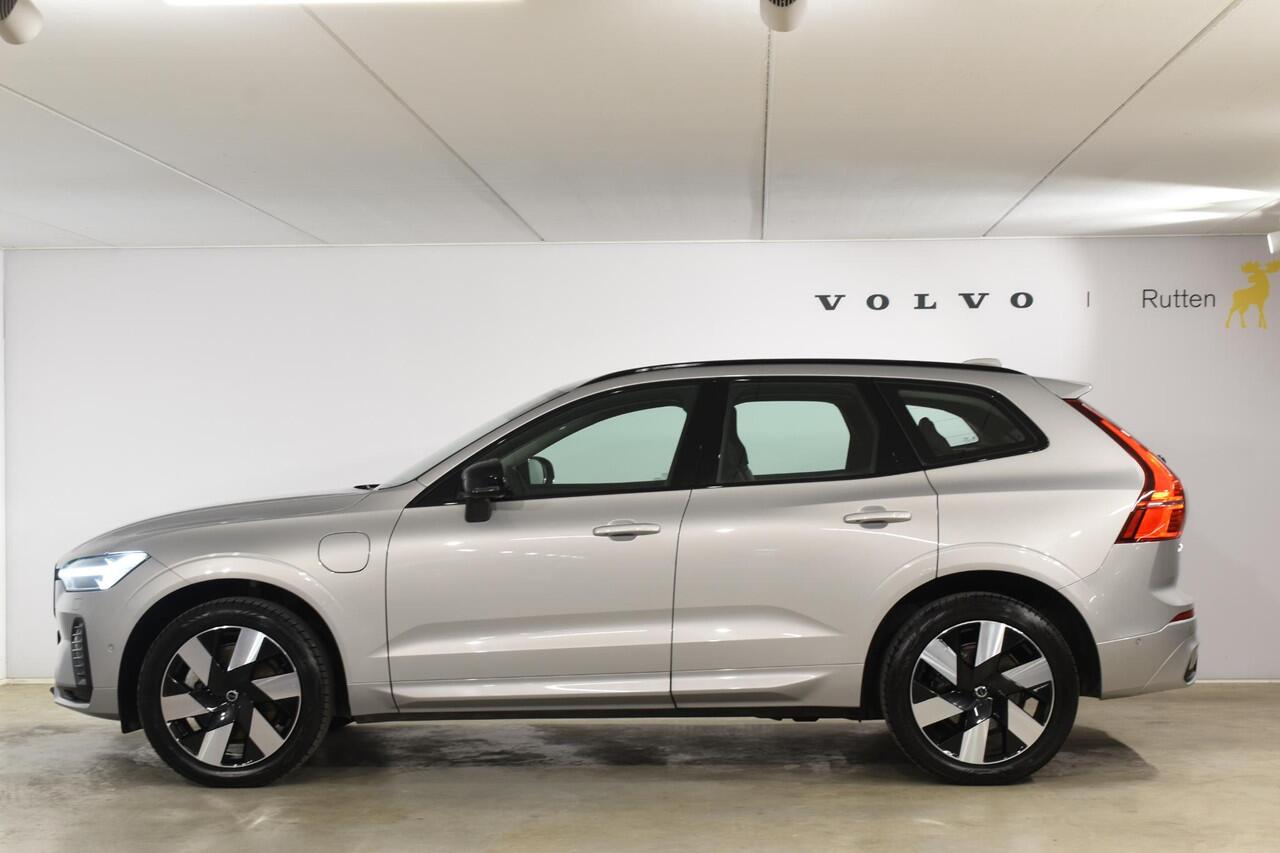Volvo XC60 T6 350PK Automaat Plug-in Hybrid AWD Ultra Dark / Navigatie / Adaptieve Cruisecontrol / Head Up-Display / Panorama dak / Leder / Elektrische stoelen / 360 Camera / Trekhaak /