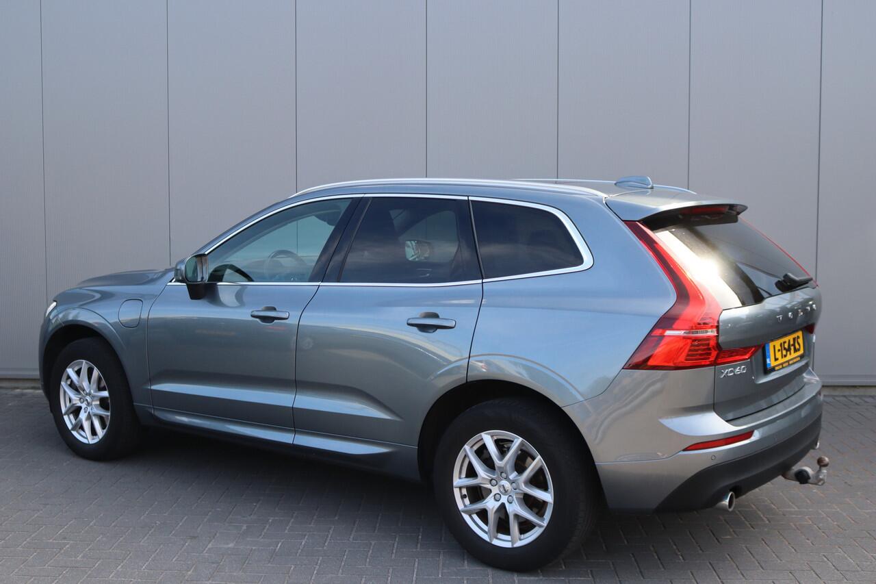 Volvo XC60 2.0 T8 Twin Engine AWD Momentum Pro Open-dak/Trekhaak/Camera/Leder/Carplay-android