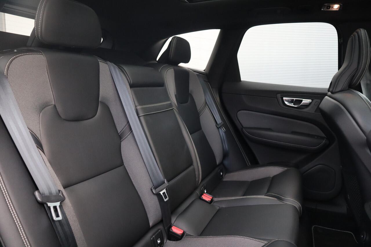 Volvo XC60 2.0 Recharge T6 AWD R-Design Panorama dak / Head-Up / Harman Kardon / 360 camera / Adaptieve cruise /