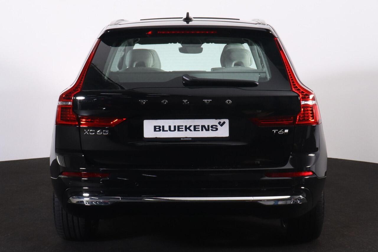 Volvo XC60 T6 Recharge AWD Plus Bright - Panorama/schuifdak - IntelliSafe Assist & Surround - Nappaleder - Stoelverwarming / -ventilatie - Parkeercamera achter - Parkeersensoren voor & achter - Elektr. bedienb. voorstoelen met geheugen - Draadloze tel. lader - Stand