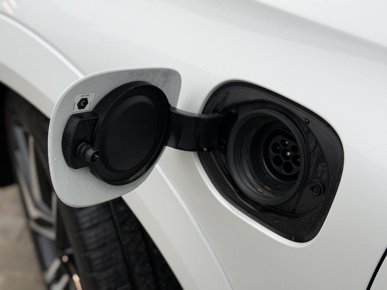 Volvo XC60 2.0 T8 Plug-in-hybrid AWD Polestar Engineered Bowers & Wilkins | 22 inch wielen | Graphical Head Up Display