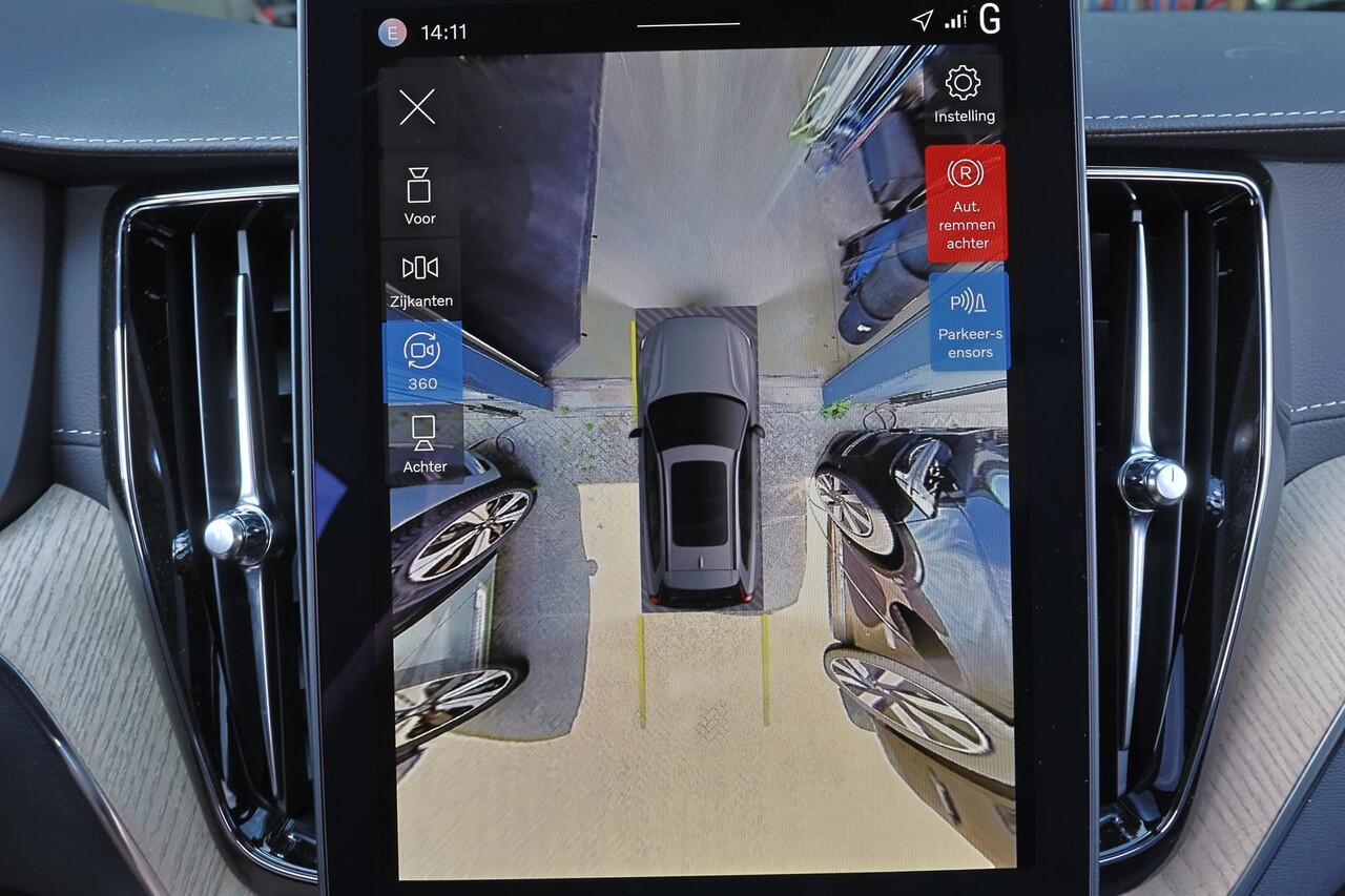 Volvo XC60 T8 Recharge AWD Ultra Dark - Panorama/schuifdak - Massage&Ventilatie stoelen - IntelliSafe Assist & Surround - 360º Camera -Nappa leder - Harman/Kardon audio - Adaptieve LED koplampen - Verwarmde voorstoelen, stuur & achterbank - Parkeersensoren voor & ac