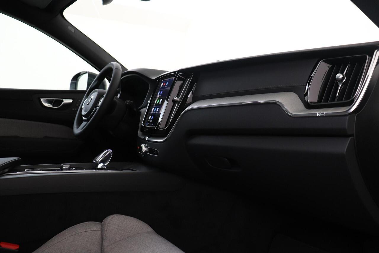 Volvo XC60 T6 AWD ULTRA BRIGHT -PANO.DAK|BOWERS&WILKINS|LUCHTVERING|360°CAM|HEAD-UP DISP.|22"|WOOL.BLEND