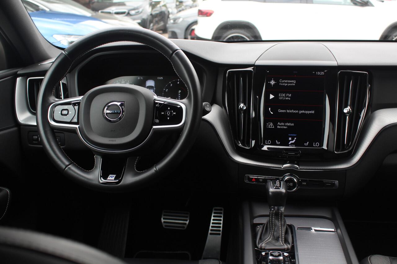 Volvo XC60 2.0 T5 AWD Inscription / Trekhaak / Camera / Leder / 20'' / Navigatie / Dodehoek / DAB / Cruise Control