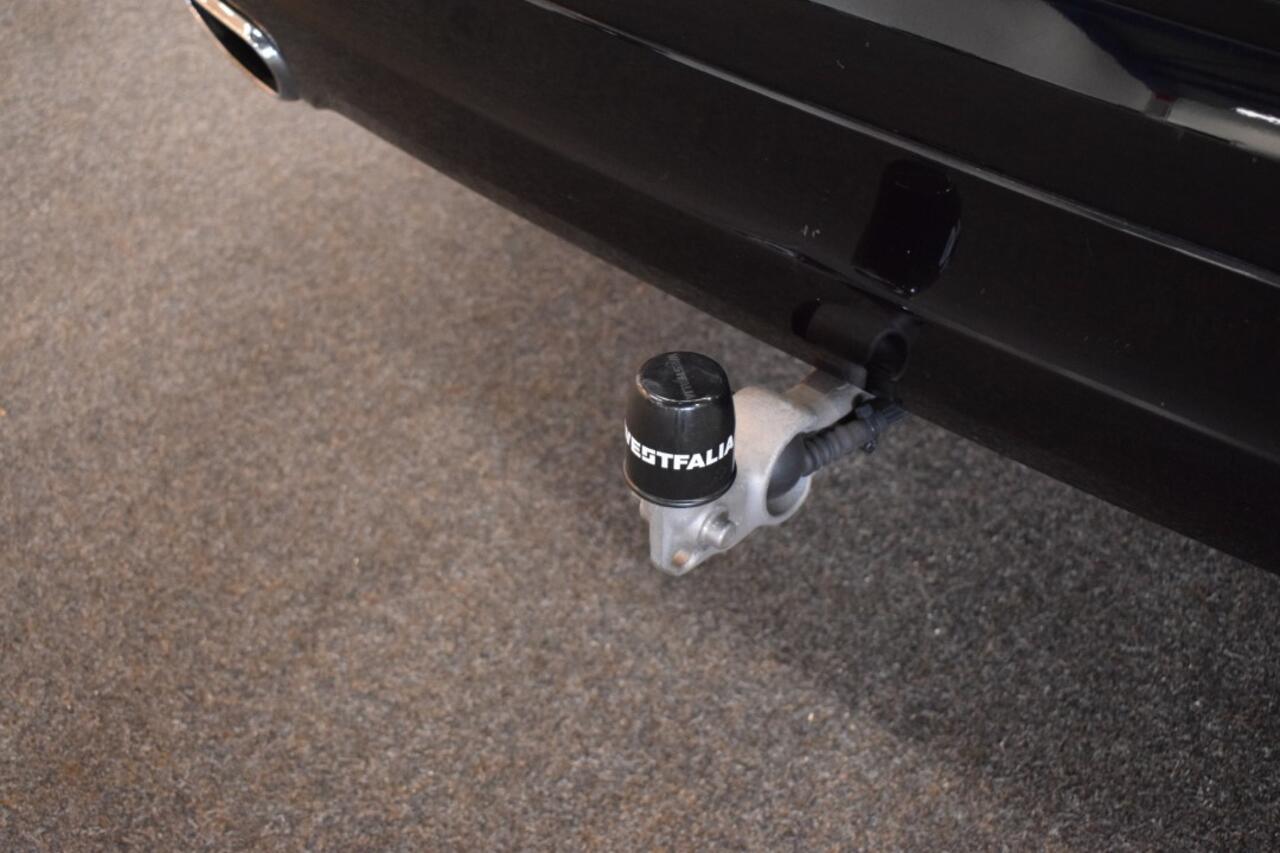 Volvo XC60 2.0 B5 250pk AUT8 Inscription Trekhaak 2300kg/ Massage stoelen/ stoel verw. Koeling/ Camera/ Adapt. Cruise