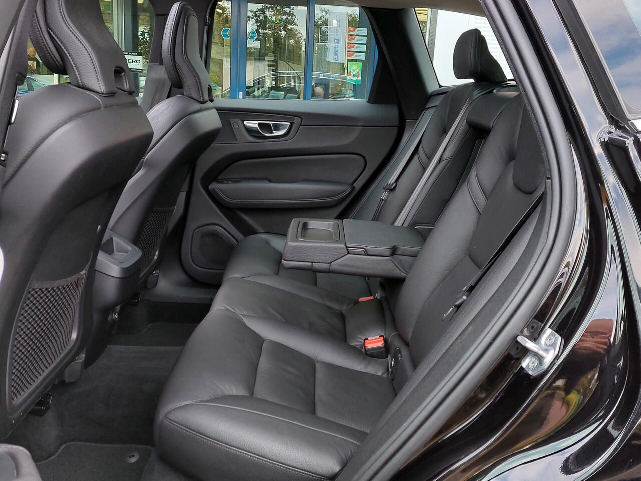 Volvo XC60 2.0 B4 197pk Automaat AWD Inscription | Navi | Apple Carplay+Android Auto | Clima | Adap.Cruise | Leder+Elek.Verstel.Memo | Panoramadak | Dodehoek+Rijstrooksensor | Pdc V+A+Camera | 19''lm