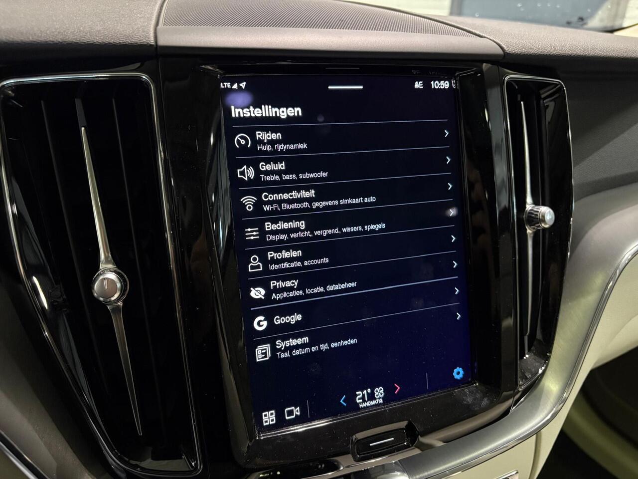 Volvo XC60 T6 Aut. LongRange Inscription Leder Parkeercamera 350pk