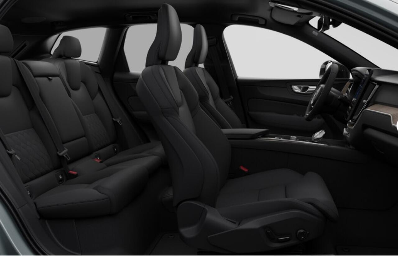 Volvo XC60 T6 350PK Automaat Plug-in hybrid AWD Plus Dark Elektrisch bedienbare voorstoelen met geheugen/ Stoelverwarming/ Stuurverwarming/ Harman Kardon audio/ 360 Camera/ BLIS