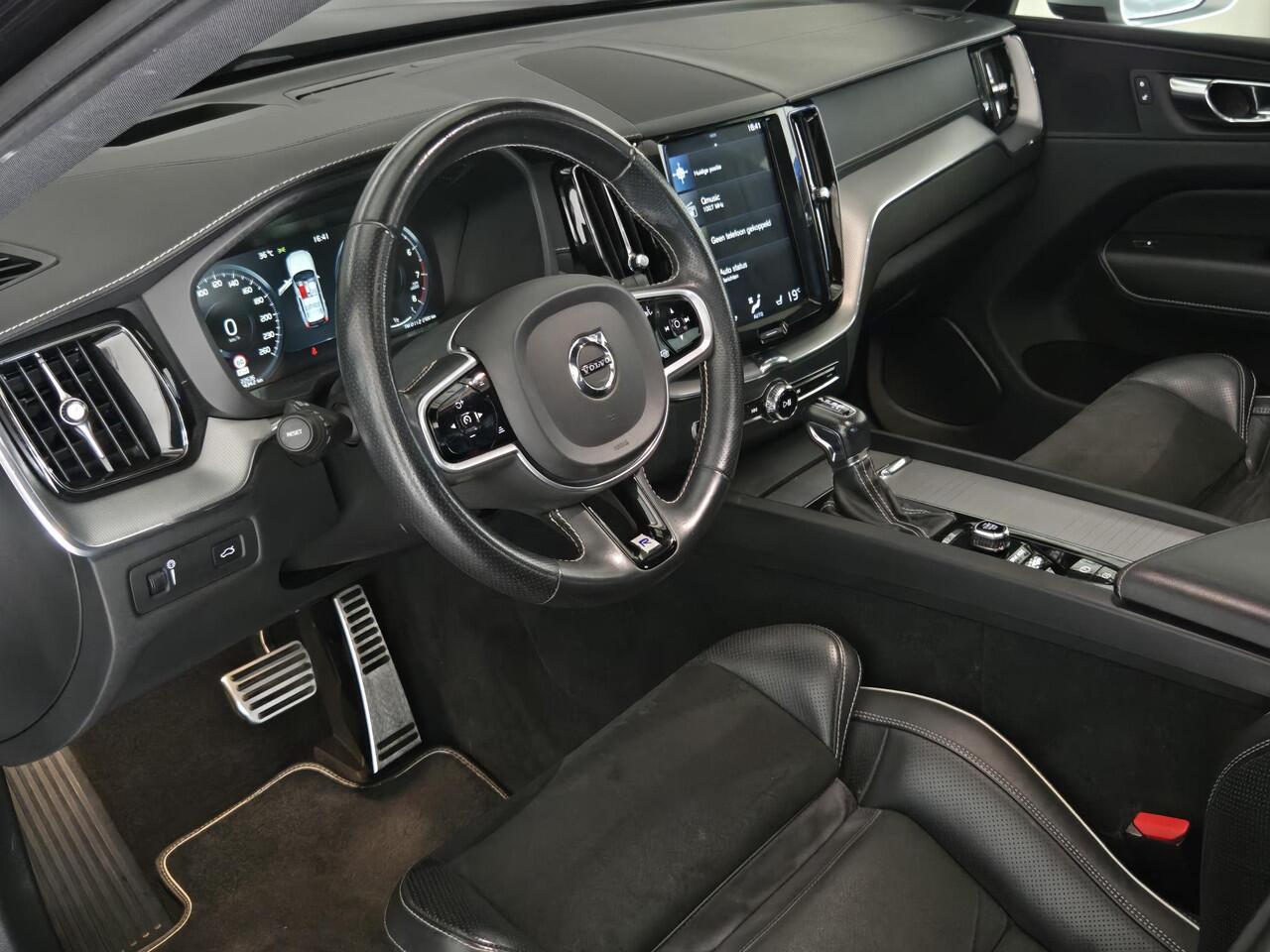 Volvo XC60 2.0 T5 R-Design | 21 INCH LM VELGEN | PANORAMADAK | 360 CAMERA | TREKHAAK |