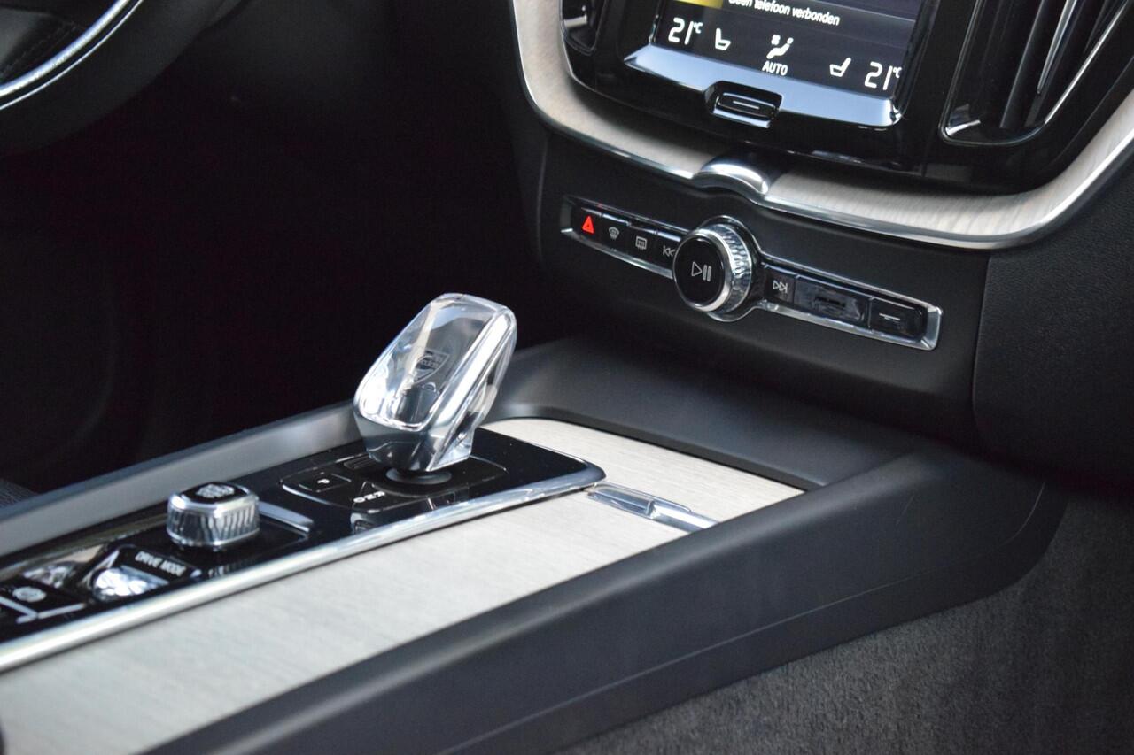 Volvo XC60 2.0 Recharge T6 AWD Inscription met Pano/Nappa/Nav