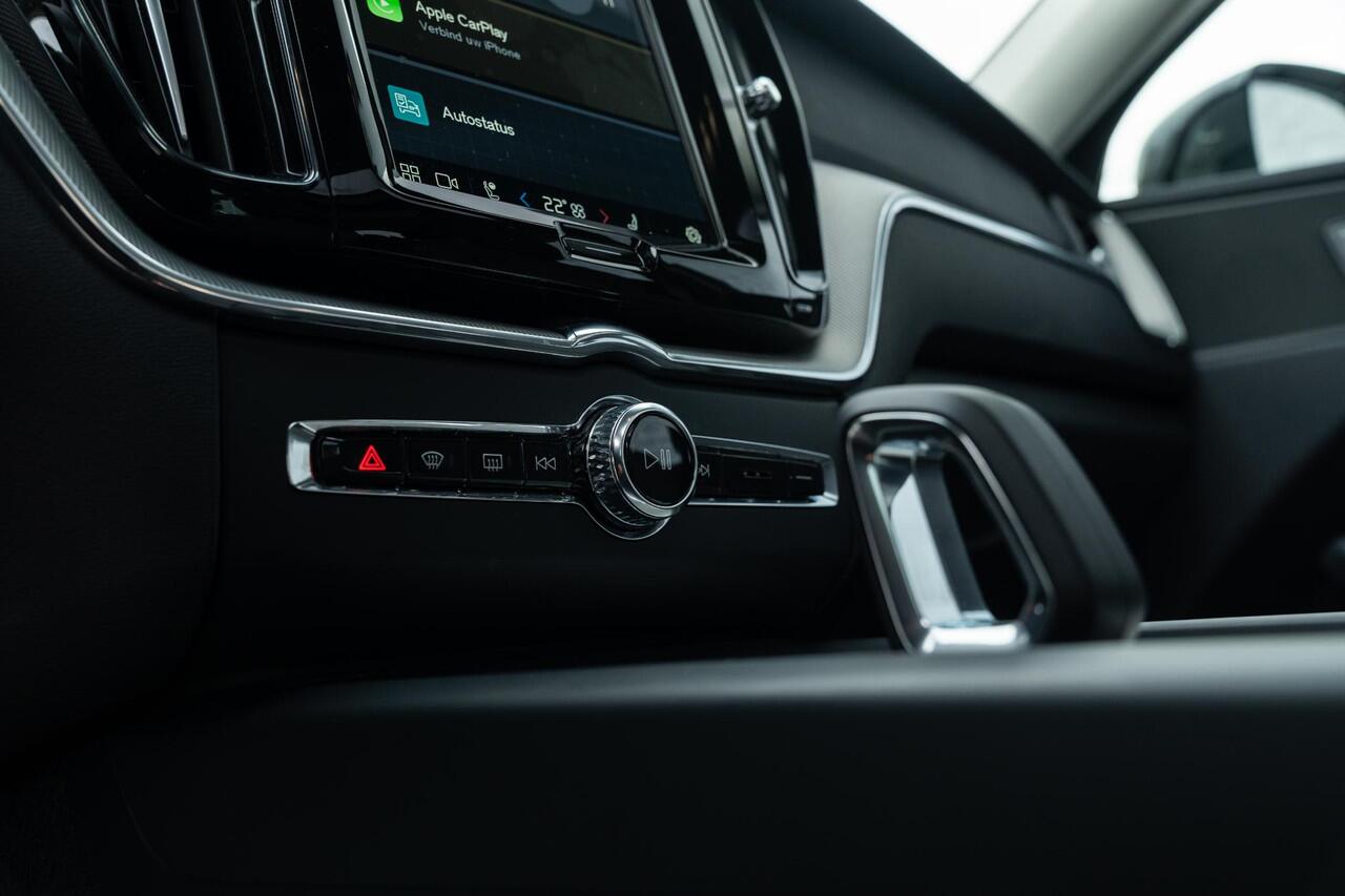 Volvo XC60 T6 Plug-in hybrid AWD Plus Dark | Long Range | Trekhaak | BLIS | Adaptive cruis-control | Panoramadak | 360° camera | Verw. stoele V+A | Leder