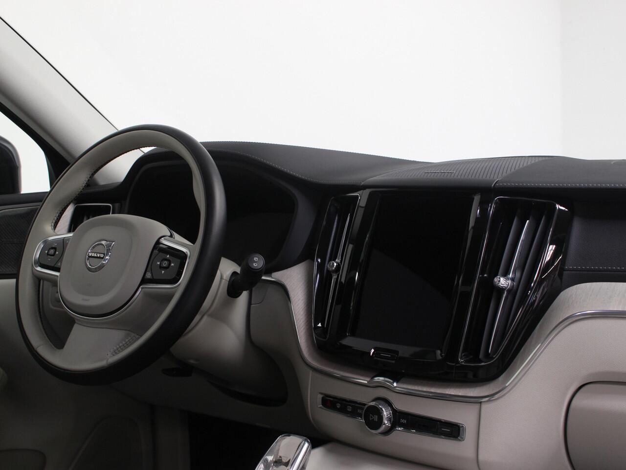 Volvo XC60 T6 Plug-in hybrid AWD Inscription | Rijklaarprijs | Long Range | Stoelventilatie |