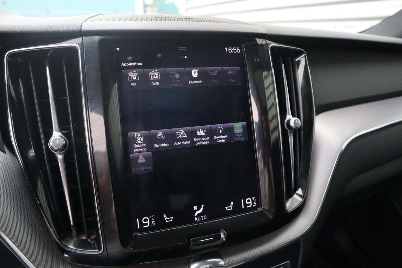 Volvo XC60 2.0 T8 Twin Engine AWD R-Design Luchtvering / Harman Kardon / Panorama dak /