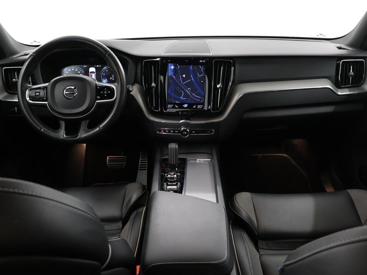 Volvo XC60 2.0 B4 R-Design | Navigatie | Elektr. Stoelen met Memory | Parkeercamera | Harman/Kardon | Stoelverwarming | Keyless Go |