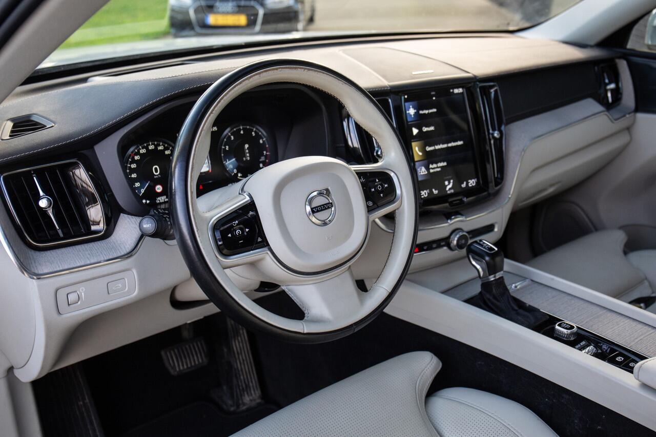 Volvo XC60 2.0 T5 Inscription , Luchtvering, Panoramadak, Trekhaak, Head-up Display,
