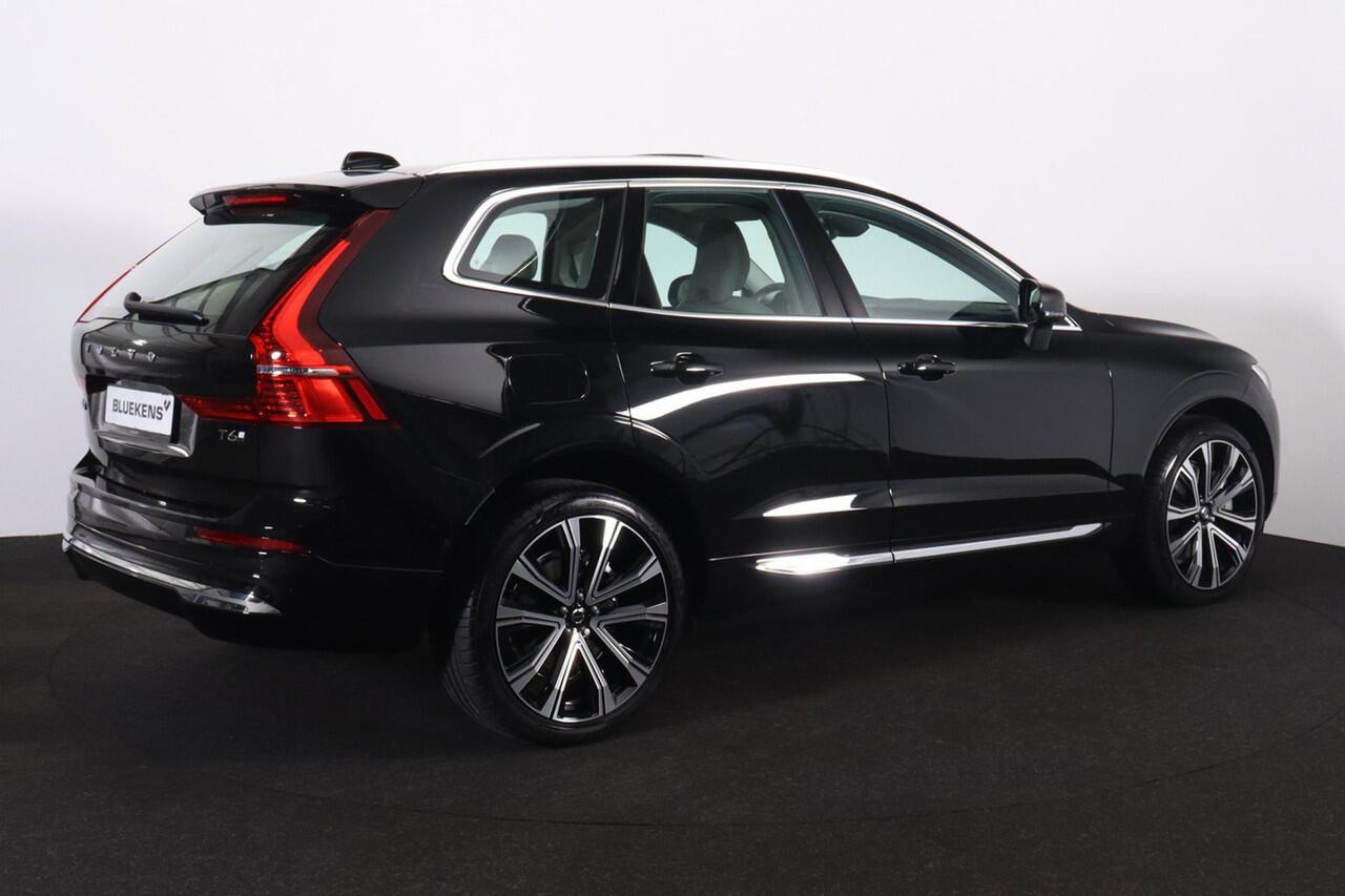 Volvo XC60 T6 Recharge AWD Plus Bright - Panorama/schuifdak - IntelliSafe Assist & Surround - Nappaleder - Stoelverwarming / -ventilatie - Parkeercamera achter - Parkeersensoren voor & achter - Elektr. bedienb. voorstoelen met geheugen - Draadloze tel. lader - Stand