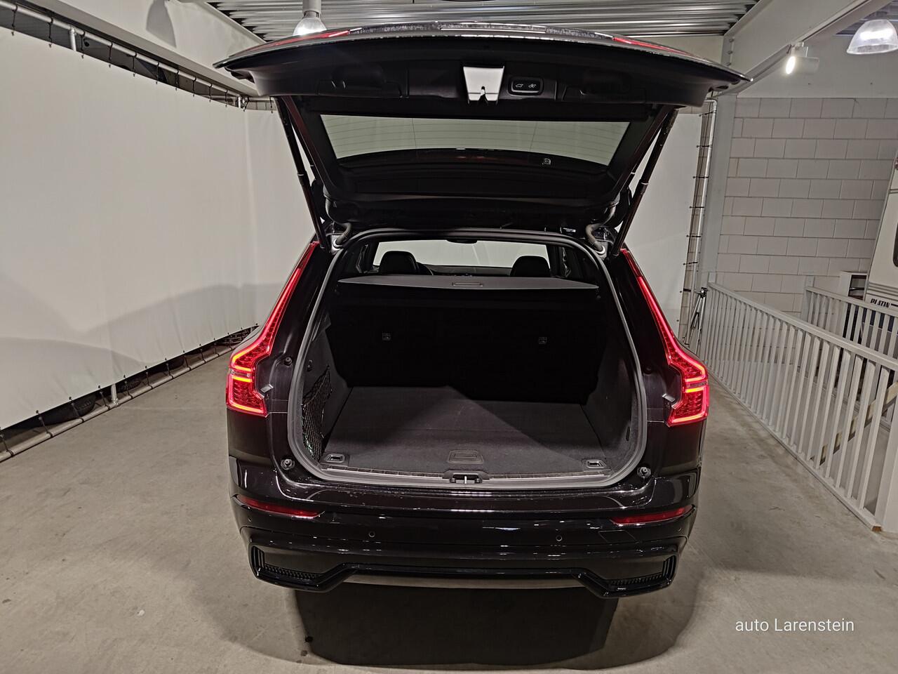 Volvo XC60 2.0 T6 350pk Plug-in hybrid AWD Ultra Black Edition Panoramadak / Head-Up / 360 / ACC / Navi / High Audio / Carplay / Winter Pack