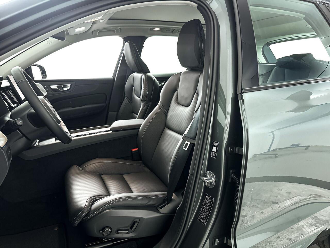 Volvo XC60 T6 Plug-in hybrid AWD Ultra Dark | Panoramdak | 360° camera | Luchtvering | Bowers & Wilkins | Head-up Display | Stoelventilatie | Stoel- en Stuurverwarming