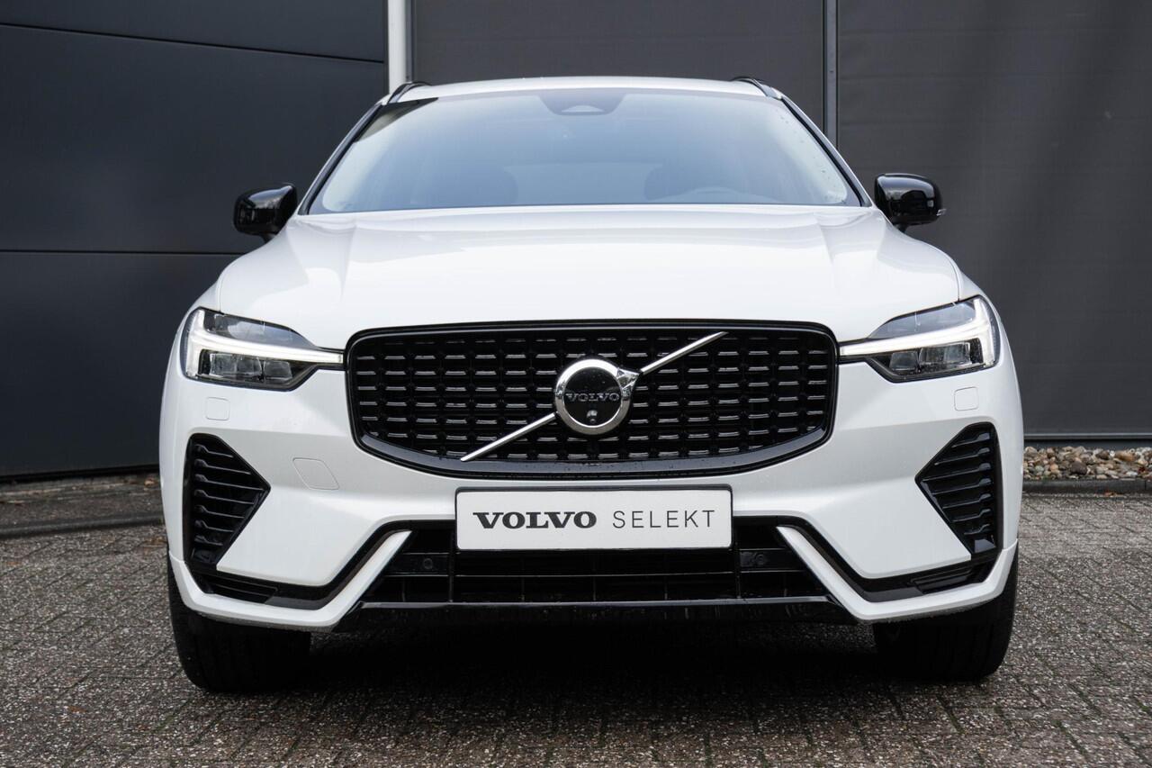 Volvo XC60 T6 AWD Automaat Ultimate Dark | Premium audio by Harman Kardon | Panoramadak met schuif-/kantelfunctie | Trekhaak semi-elektrisch | Verwarmbare Voor- En Achterstoelen | Verwarmbaar stuurwiel | 360 Graden Camera | Apple Carplay/Android Auto | Adaptieve 