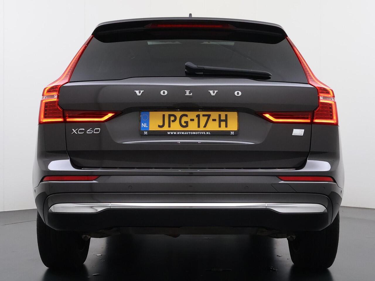 Volvo XC60 2.0 T6 Plug-in hybrid AWD Inscription Expression VAN: 41.900,- VOOR: 37770,- UW EINDEJAARSVOORDEEL: 4,130,- Mega Vol! 360° Camera | Harman Kardon | Leder | Stoel+Stuurverwarming | Panoramadak | Trekhaak | 12 mnd Bovag Garantie