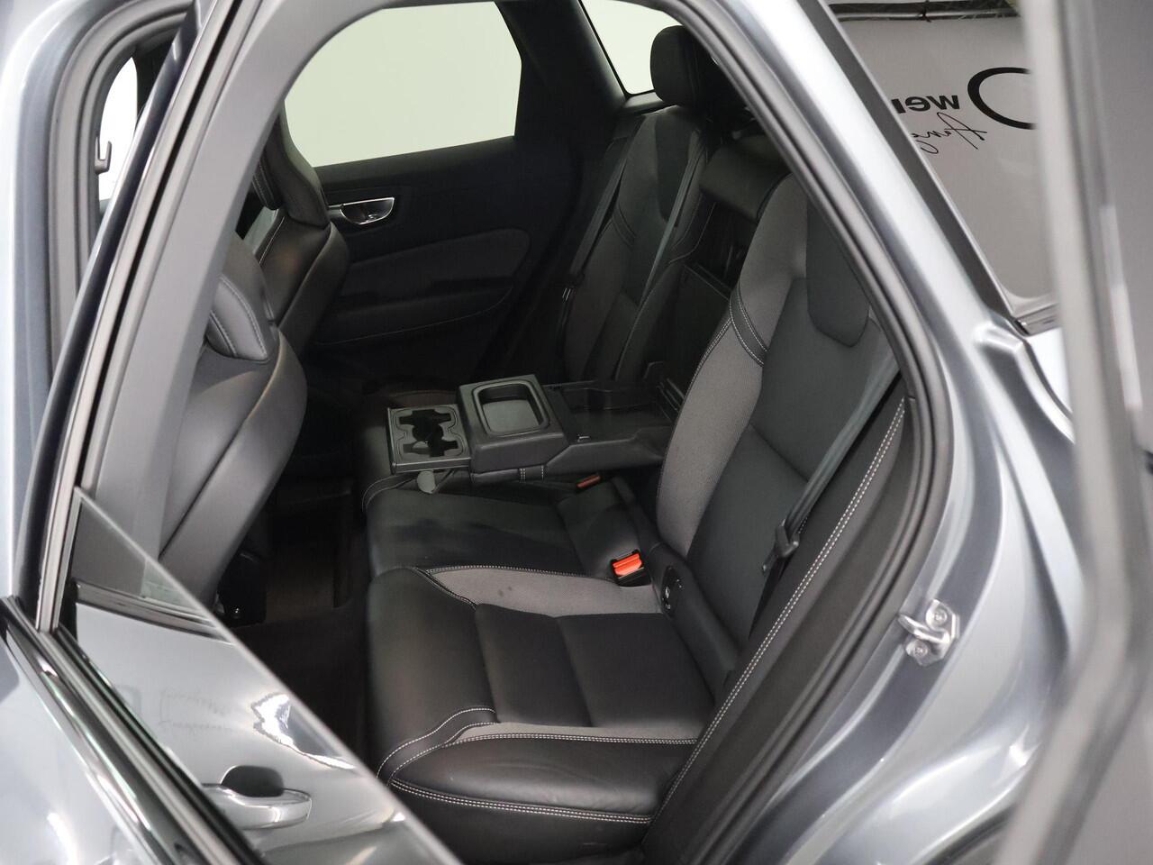 Volvo XC60 2.0 B4 R-Design | Navigatie | Elektr. Stoelen met Memory | Parkeercamera | Harman/Kardon | Stoelverwarming | Keyless Go |