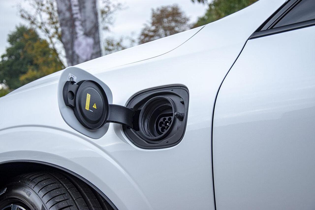 Volvo XC60 T6 PLUG-IN HYBRID AWD ULTRA BLACK EDITION HEICO