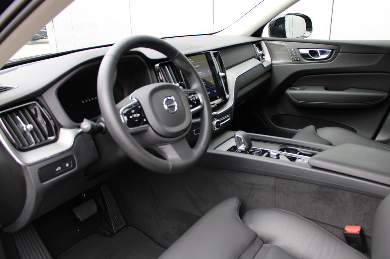Volvo XC60 T8 455 pk Plug-in hybrid AWD Ultimate Dark | Head Up Display | Harman Kardon | Extra getint glas