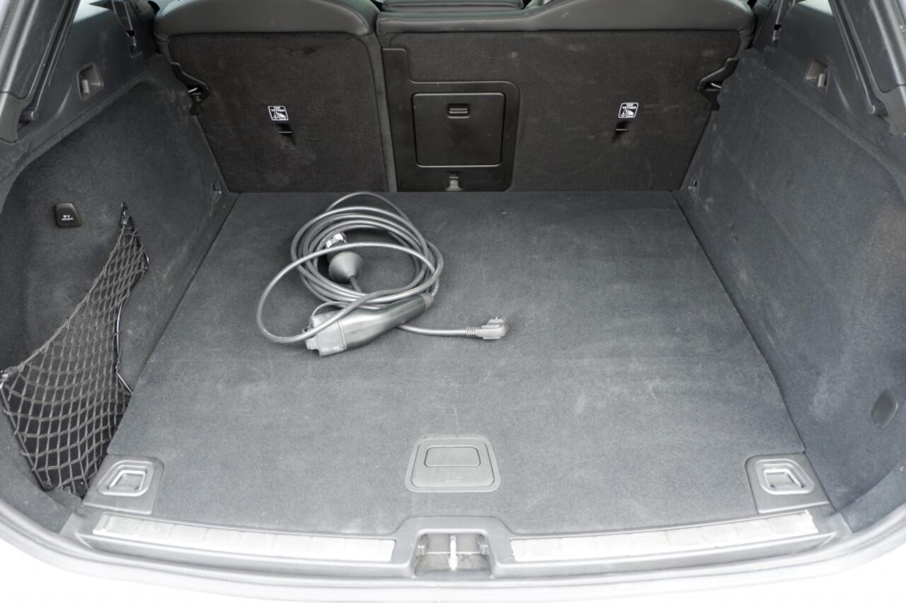 Volvo XC60 2.0 T6 AWD + Dark/PHEV Long Range/ Rijklaarprijs/Full option