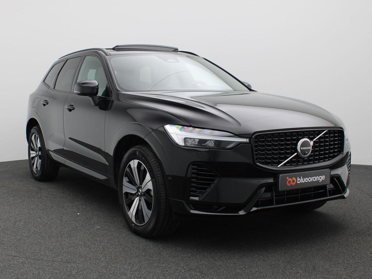 Volvo XC60 2.0 T6 Plug-in hybrid AWD Plus Dark 350PK Aut. Pano-Schuifdak, SOH 98%, Trekhaak, Alarm, Harman Kardon, Stoelverwarming, Memorystoelen, 19" LM Velgen