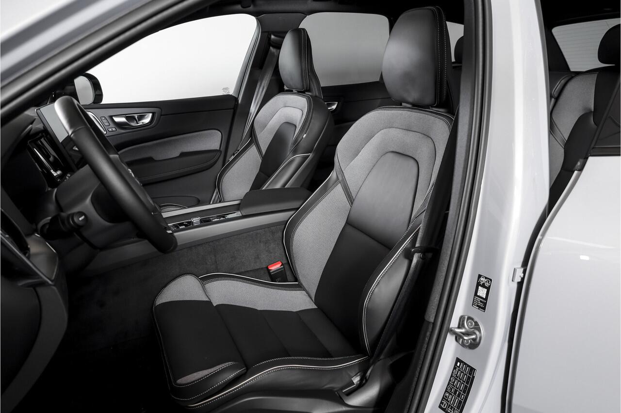 Volvo XC60 2.0 T8 Plug-in hybrid AWD Plus Black Edition - Facelift | S/K Panodak | Dig.Cockpit | Adapt.Cruise | Stoel-+Stuurverw. | 360 Camera | NAV+App.Connect | Auto.Airco | Harmon Kardon | LM 21" | 2481