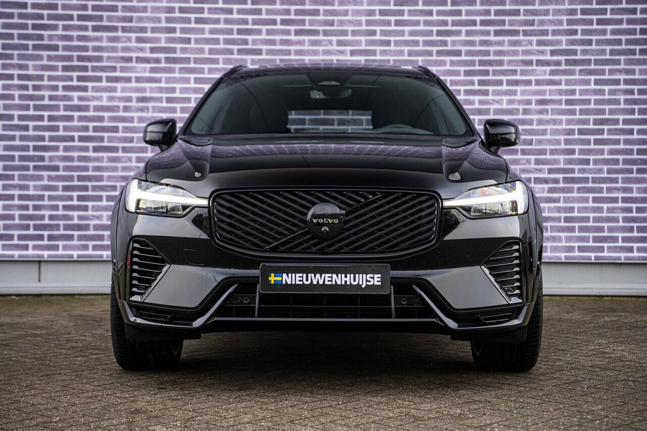 Volvo XC60 2.0 T6 Plug-in hybrid AWD Plus Black Edition | Luchtvering | Keyless Entry | Head-up Display | Panoramadak | Harman Kardon Audio | 360 Camera | Donker Glas | Elek. Verst. Voorstoelen