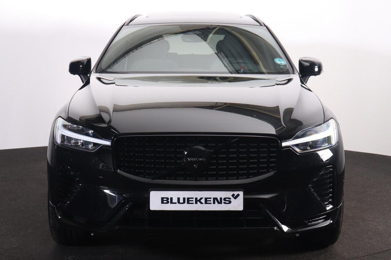 Volvo XC60 T6 Recharge AWD Ultra Black Edition - Panorama/schuifdak - IntelliSafe Assist & Surround - 360º Camera - Harman/Kardon audio - Adaptieve LED koplampen - Verwarmde voorstoelen, stuur & achterbank - Parkeersensoren voor & achter - Elektr. bedienb. voorstoel