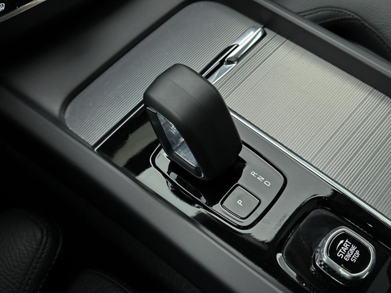 Volvo XC60 2.0 T6 AWD Ultra Dark | trekhaak