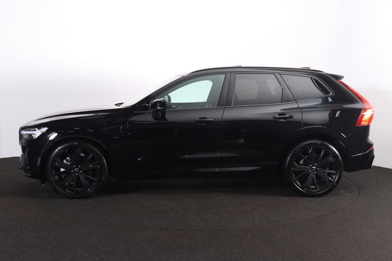 Volvo XC60 T6 Recharge AWD Plus Black Edition - Luchtvering - Panorama/schuifdak - IntelliSafe Assist & Surround - 360º Camera - Harman/Kardon audio - Adaptieve LED koplampen - Verwarmde voorstoelen, stuur & achterbank - Parkeersensoren voor & achter - Elektr. bedie