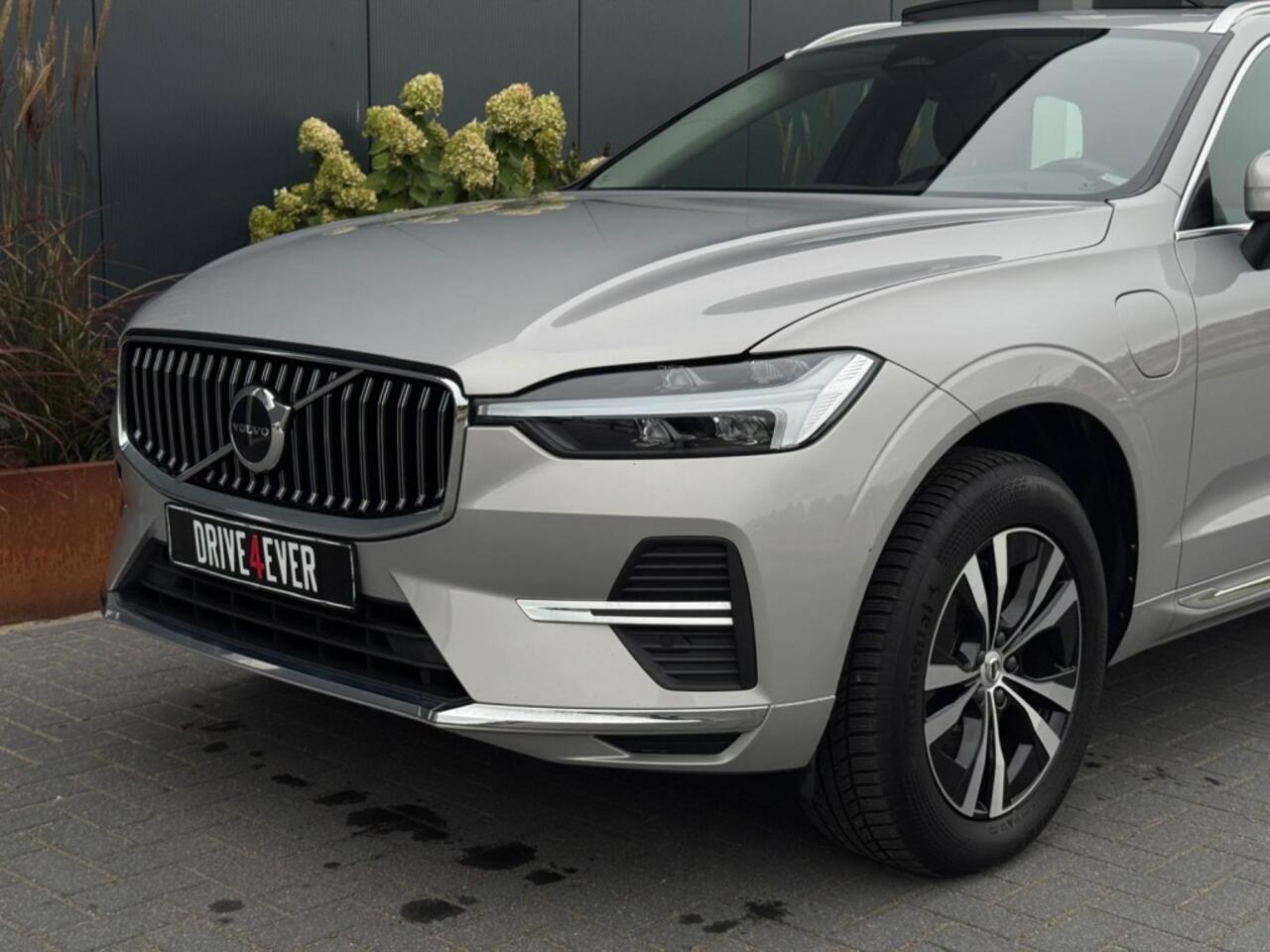 Volvo XC60 2.0 T6 AWD Inscr.Exp FULL PANO CAMERA NAVI LEDER LED PDC