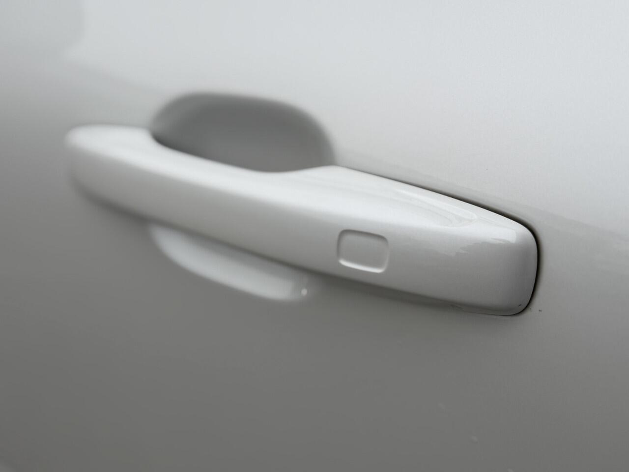 Volvo XC60 2.0 T8 Plug-in-hybrid AWD Polestar Engineered Bowers & Wilkins | 22 inch wielen | Graphical Head Up Display