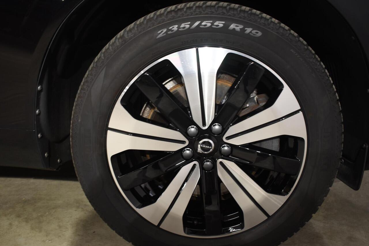 Volvo XC60 T5 250PK Automaat AWD Inscription / Navigatie / Cruise Control / Panorama Dak / Leder / LM Velgen /