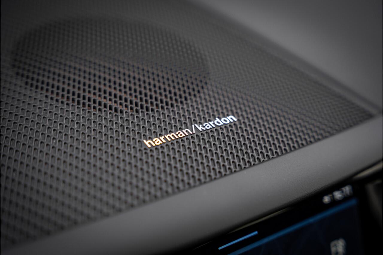 Volvo XC60 Recharge T6 AWD ULTIMATE Black Edition - TREKHAAK - H&K - HUD